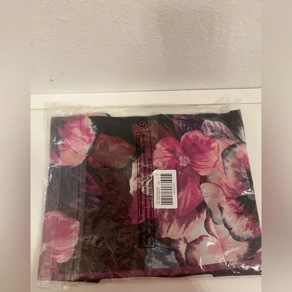 WHBM Oblong Scarf